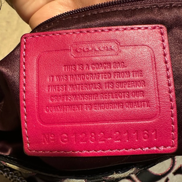 Coach Black and Gray Signature Shoulder Bag - Picture 5 of 6